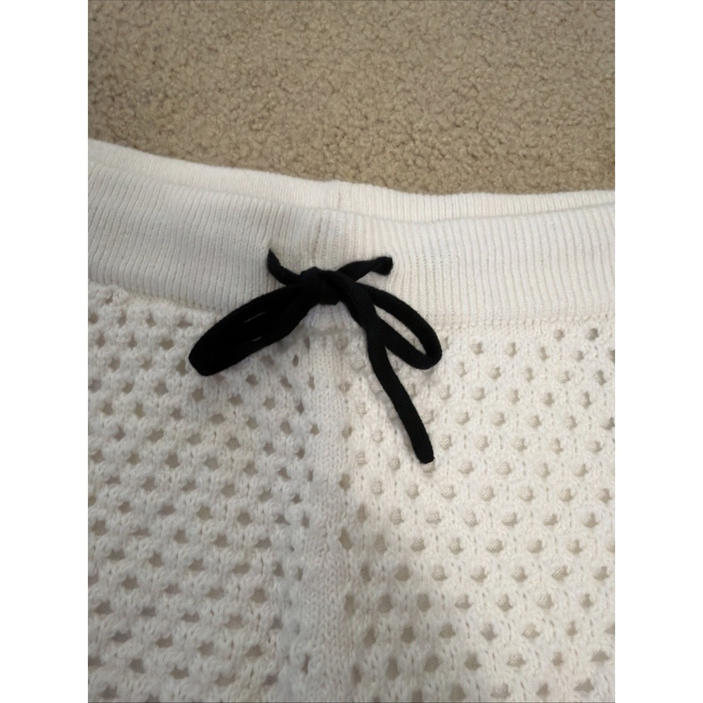 EUC Gap CROCHET PULL ON SWEATER SHORTS Knit  Lined Off White Milk Black Large - Picture 4 of 8